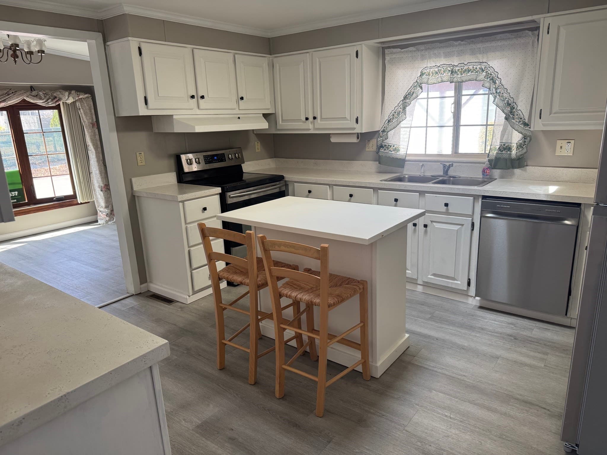 Mobile Home at 3 Round Table Rd, Attleboro MA 02703, Attleboro, photo 8 of 27