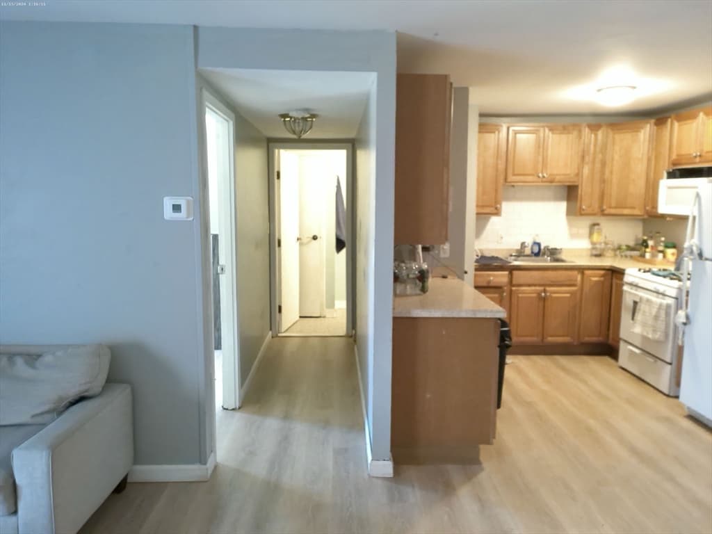 Condominium at 685 Oak Street # 1, Brockton MA 02301, Brockton, photo 18 of 31