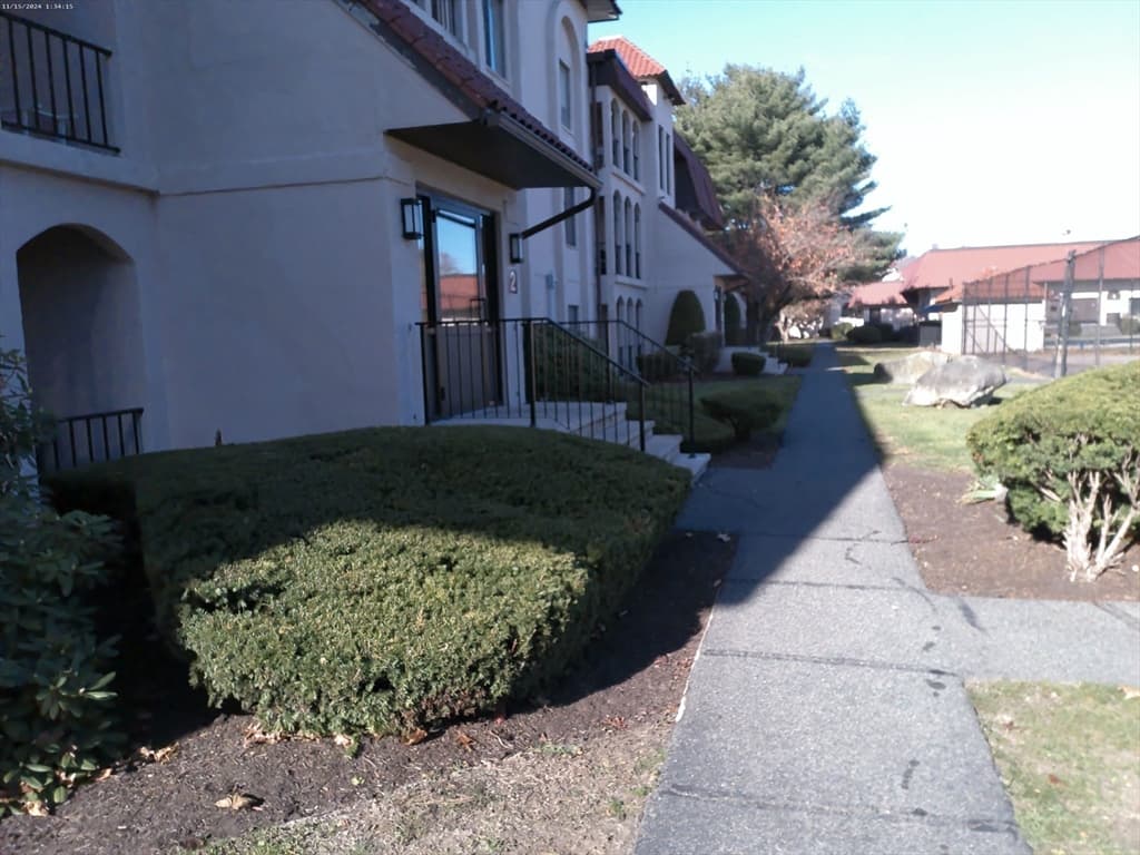 Condominium at 685 Oak Street # 1, Brockton MA 02301, Brockton, photo 4 of 31