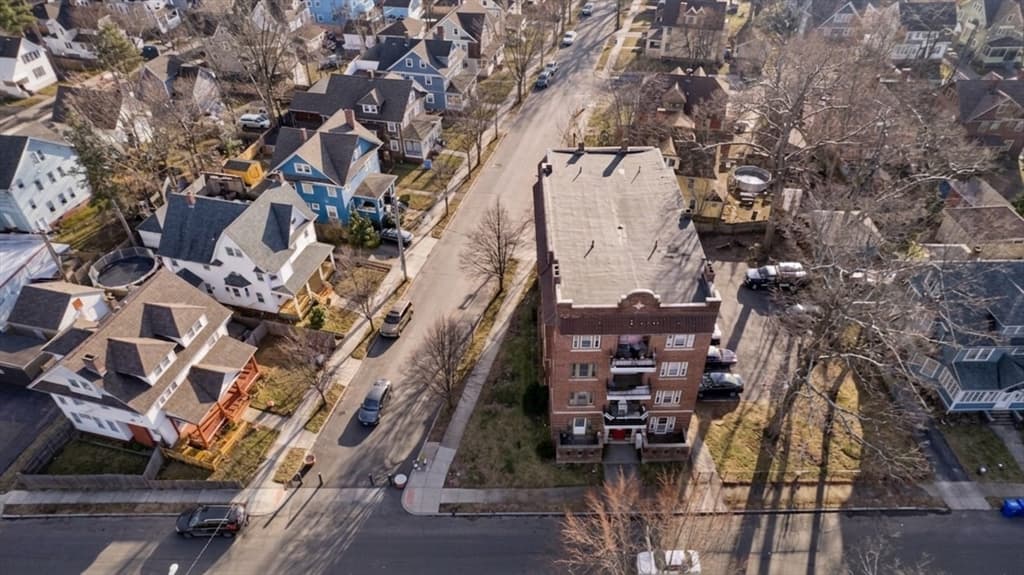 5-9 Family at 228 Belmont Ave, Springfield MA 01108, Springfield, photo 6 of 41