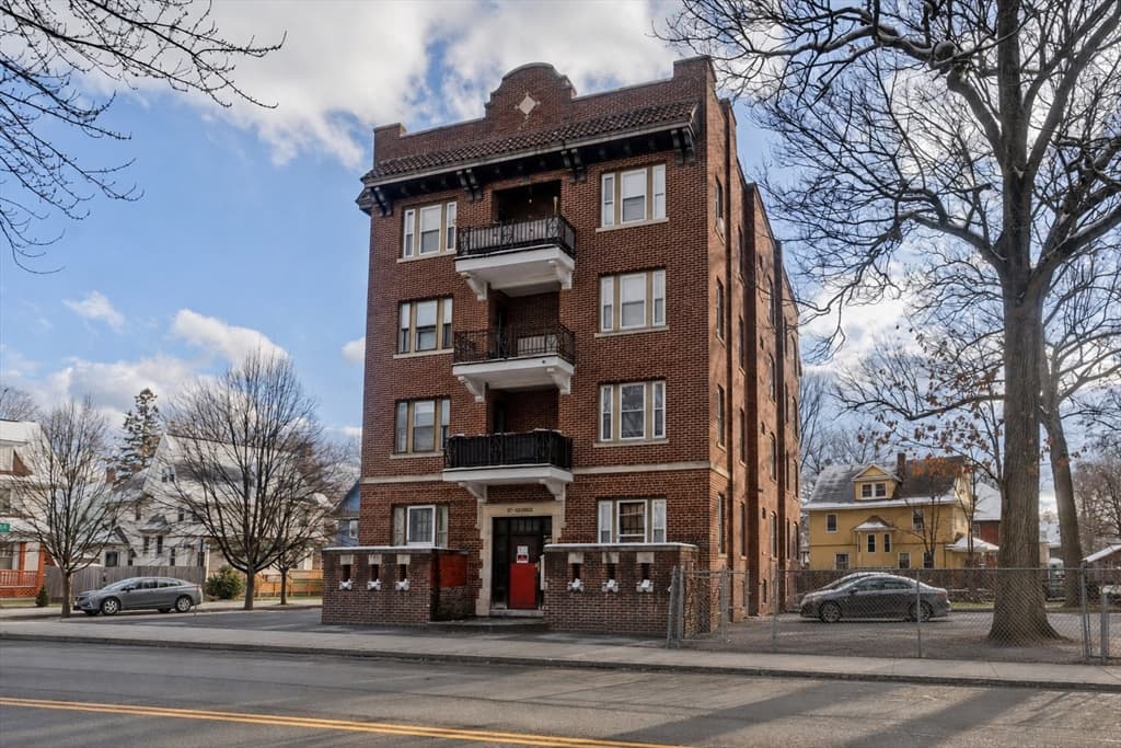 5-9 Family at 228 Belmont Ave, Springfield MA 01108, Springfield, photo 41 of 41
