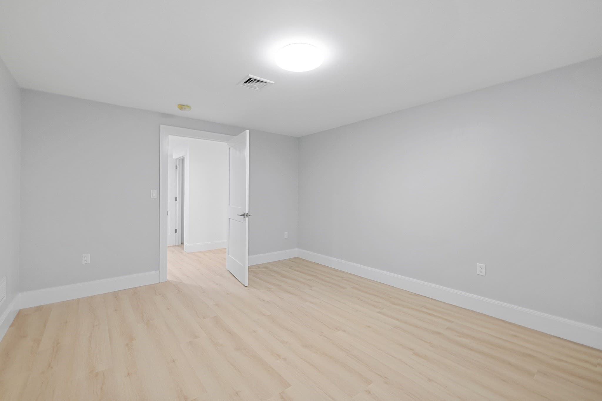 Single Family Residence at 4 Aerial Street, Lexington MA 02421, Lexington, photo 32 of 39