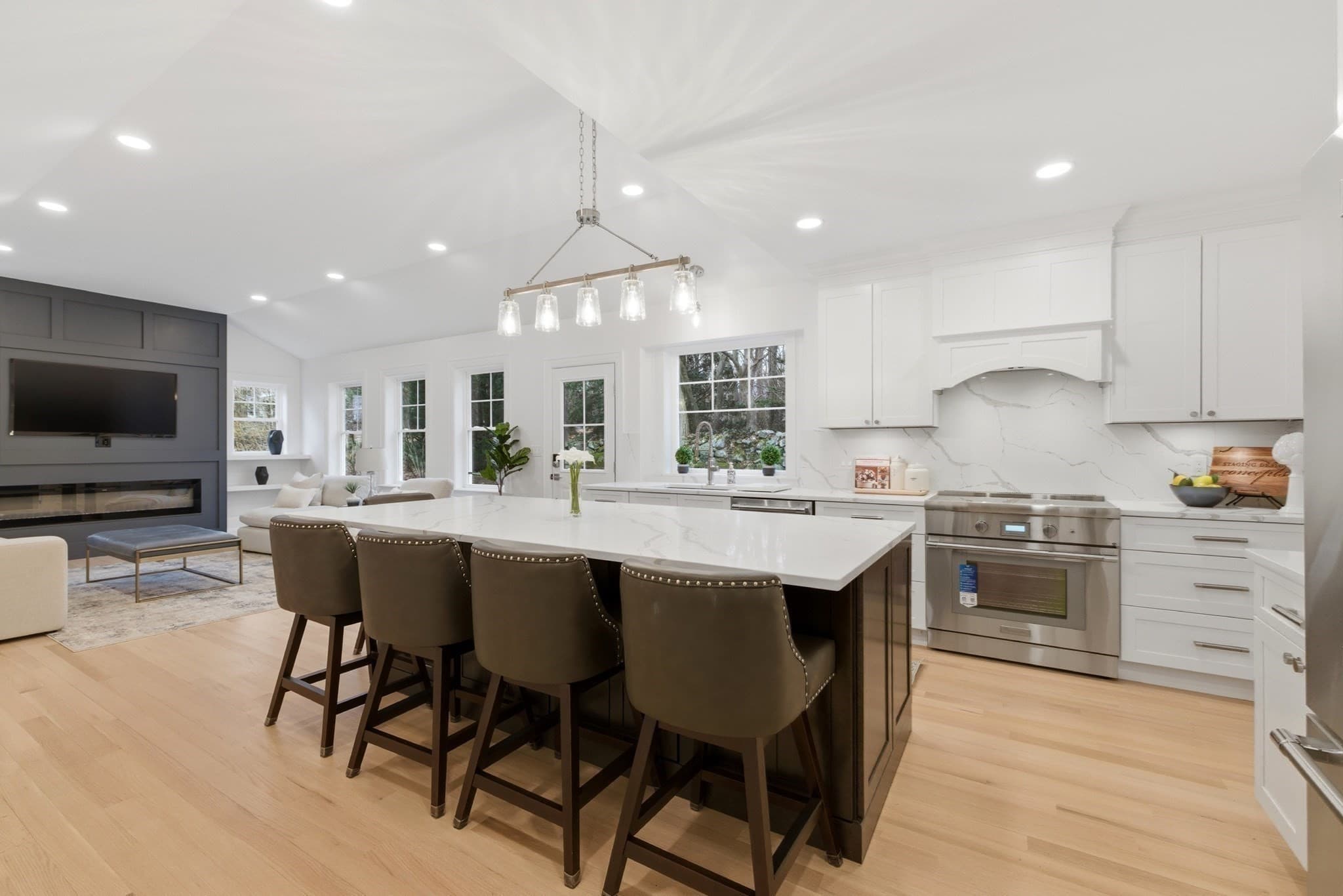 Single Family Residence at 4 Aerial Street, Lexington MA 02421, Lexington, photo 4 of 39