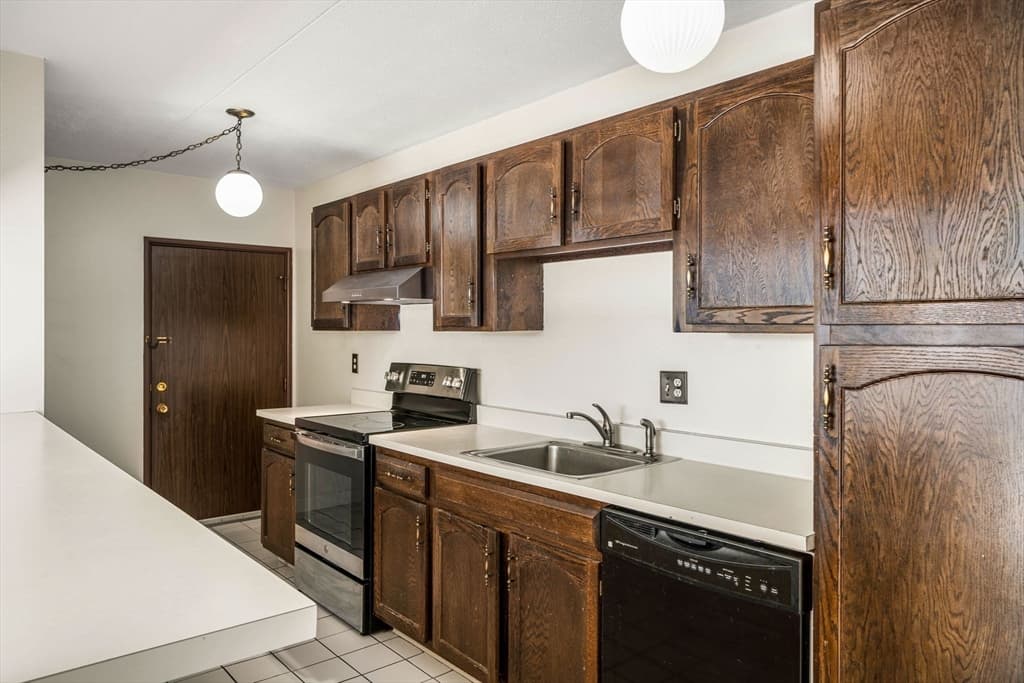 30 Skyline Dr # 6, Braintree MA 02184 photo 8