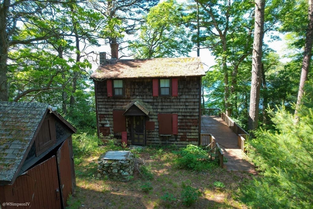 Single Family Residence at 11 + 13 Blackmore Pond Circle, Wareham MA 02576, photo 8 of 11
