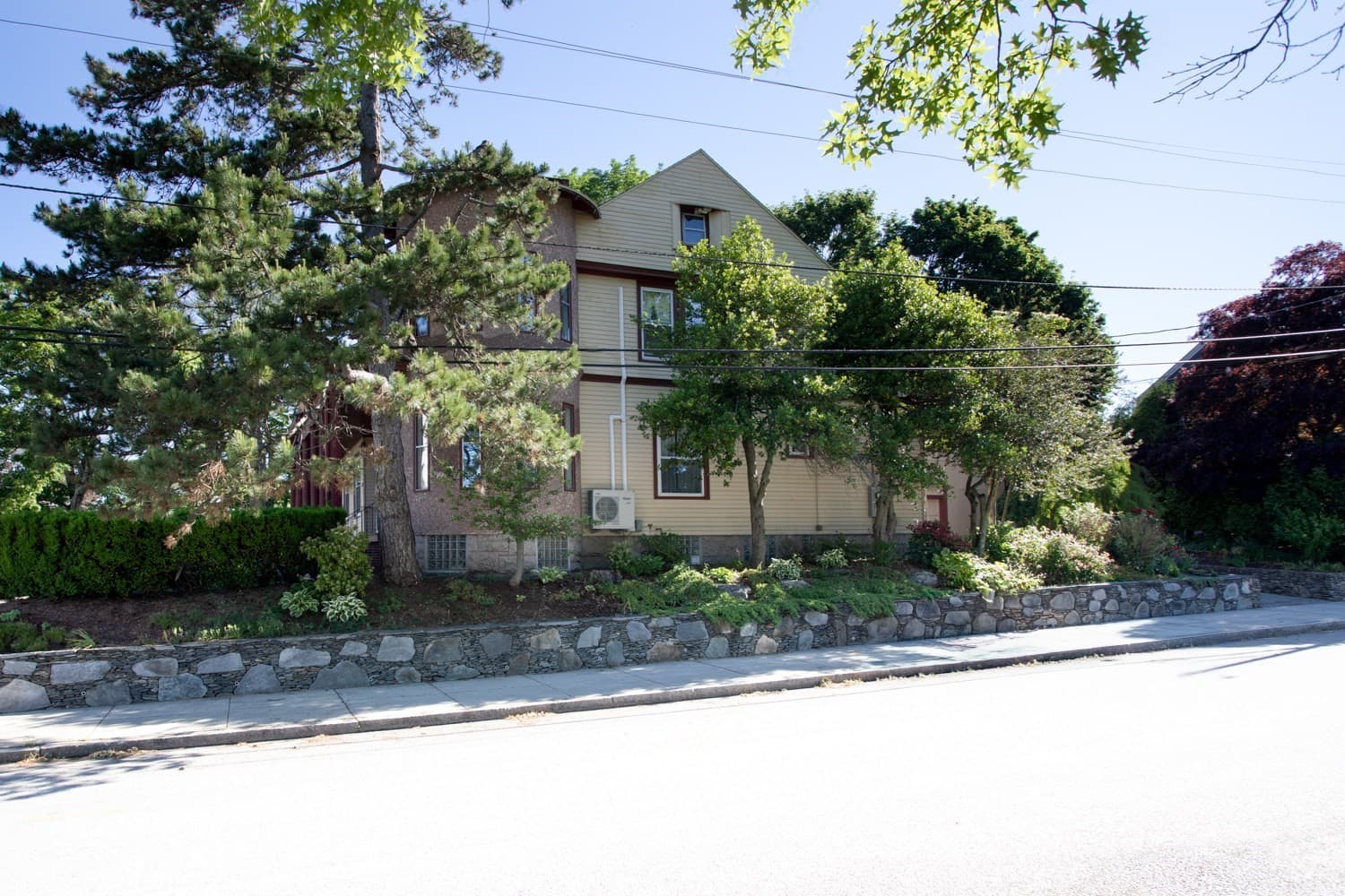 Single Family Residence at 1231 Robeson St, Fall River MA 02720, photo 42 of 42