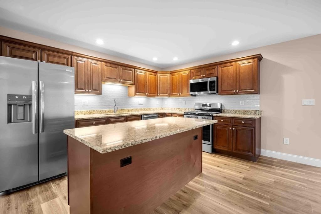 4 Sabrina Way # F, Agawam MA 01001 photo 2