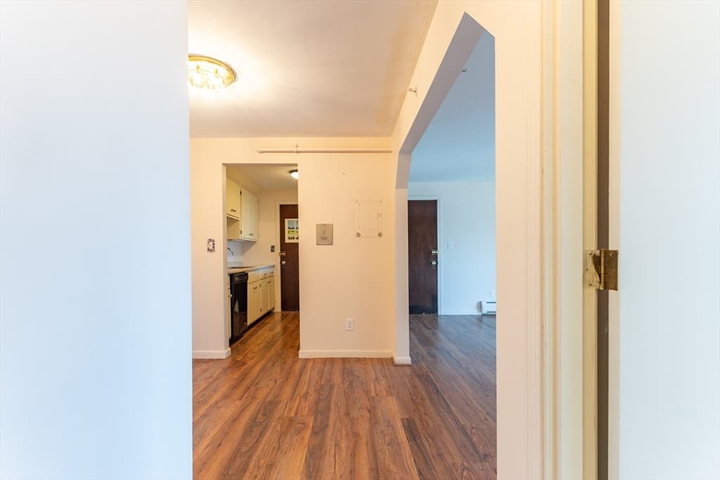 Condominium at 273 West Main St # B12, Marlborough MA 01752, Marlborough, photo 27 of 37