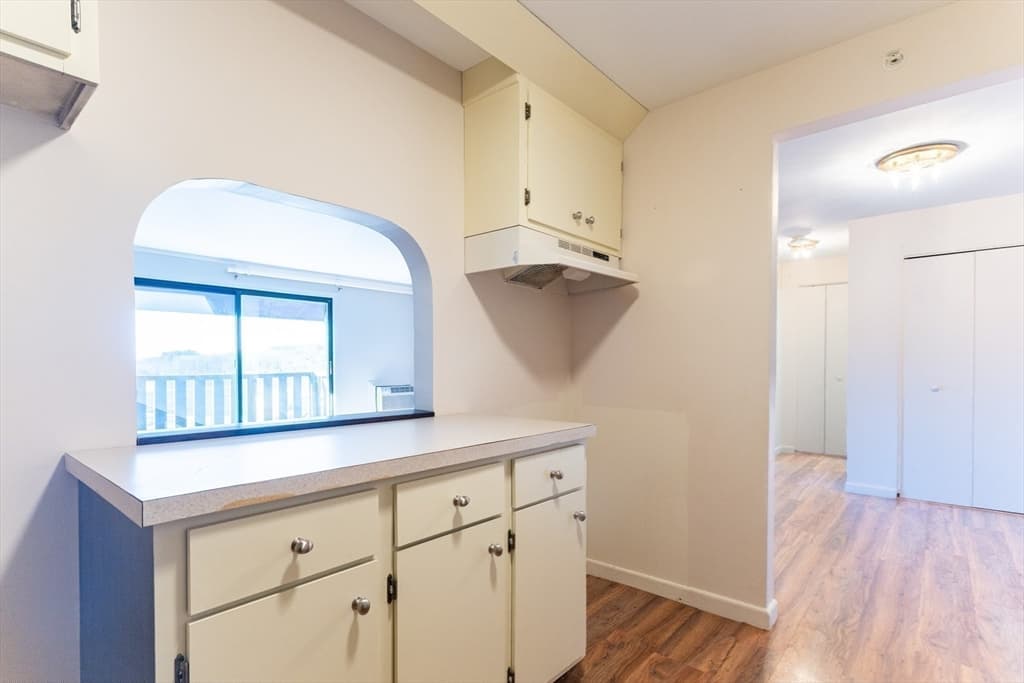 Condominium at 273 West Main St # B12, Marlborough MA 01752, Marlborough, photo 16 of 37