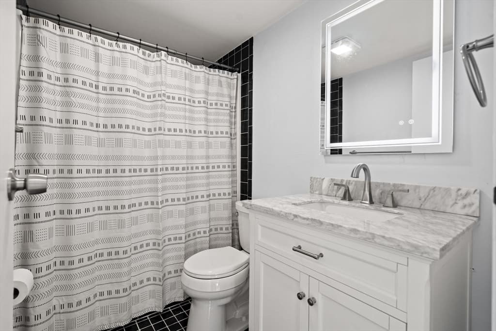 Condominium at 159 Franklin # E6, Stoneham MA 02180, Stoneham, photo 16 of 22