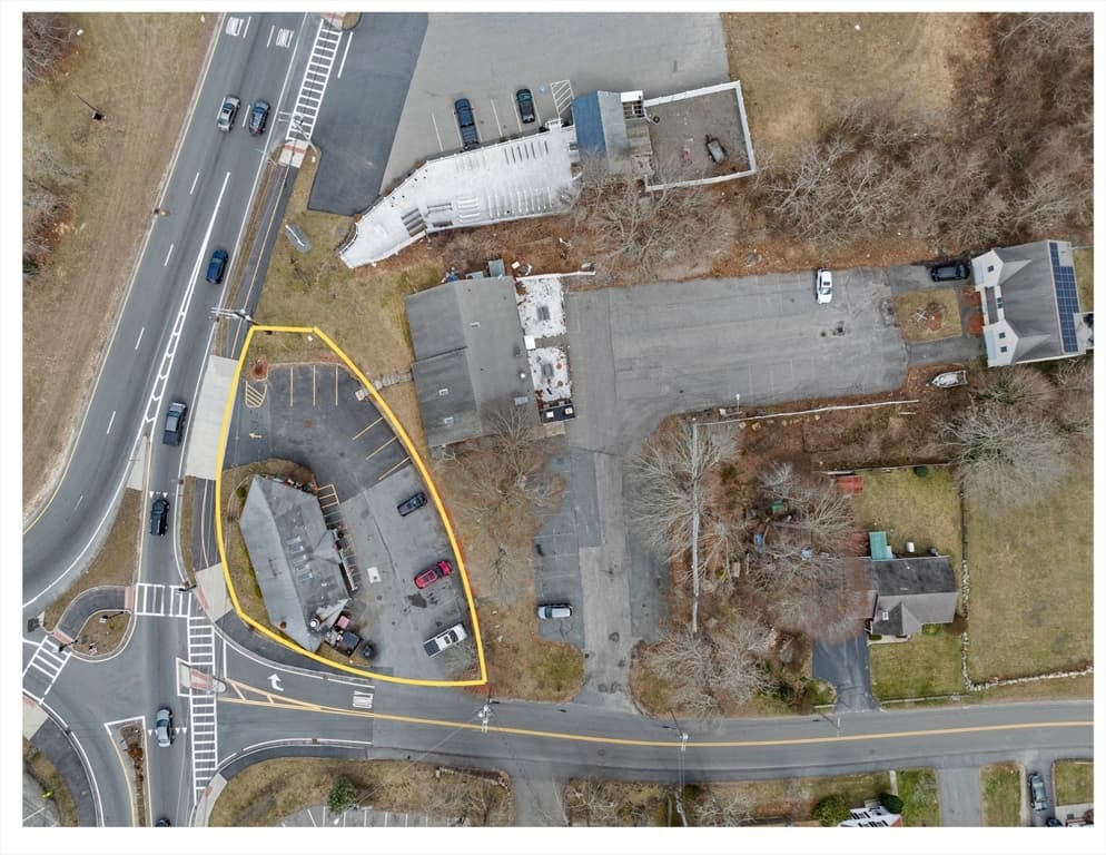Business Opportunity at 300 Main St, Bourne MA 02532, Bourne, photo 2 of 16
