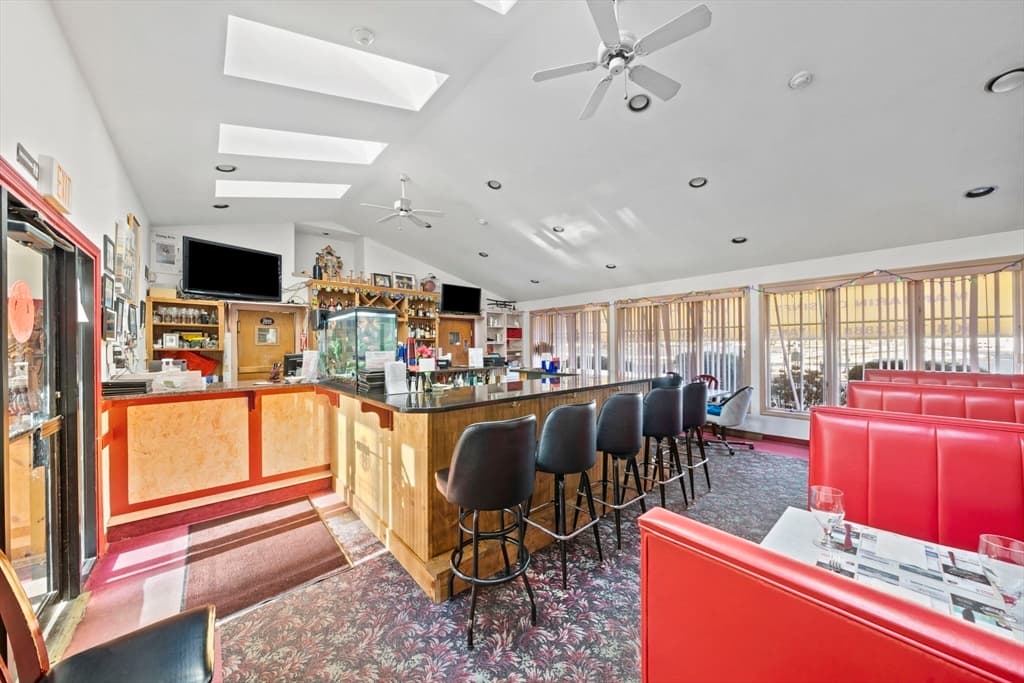 Business Opportunity at 300 Main St, Bourne MA 02532, Bourne, photo 10 of 16
