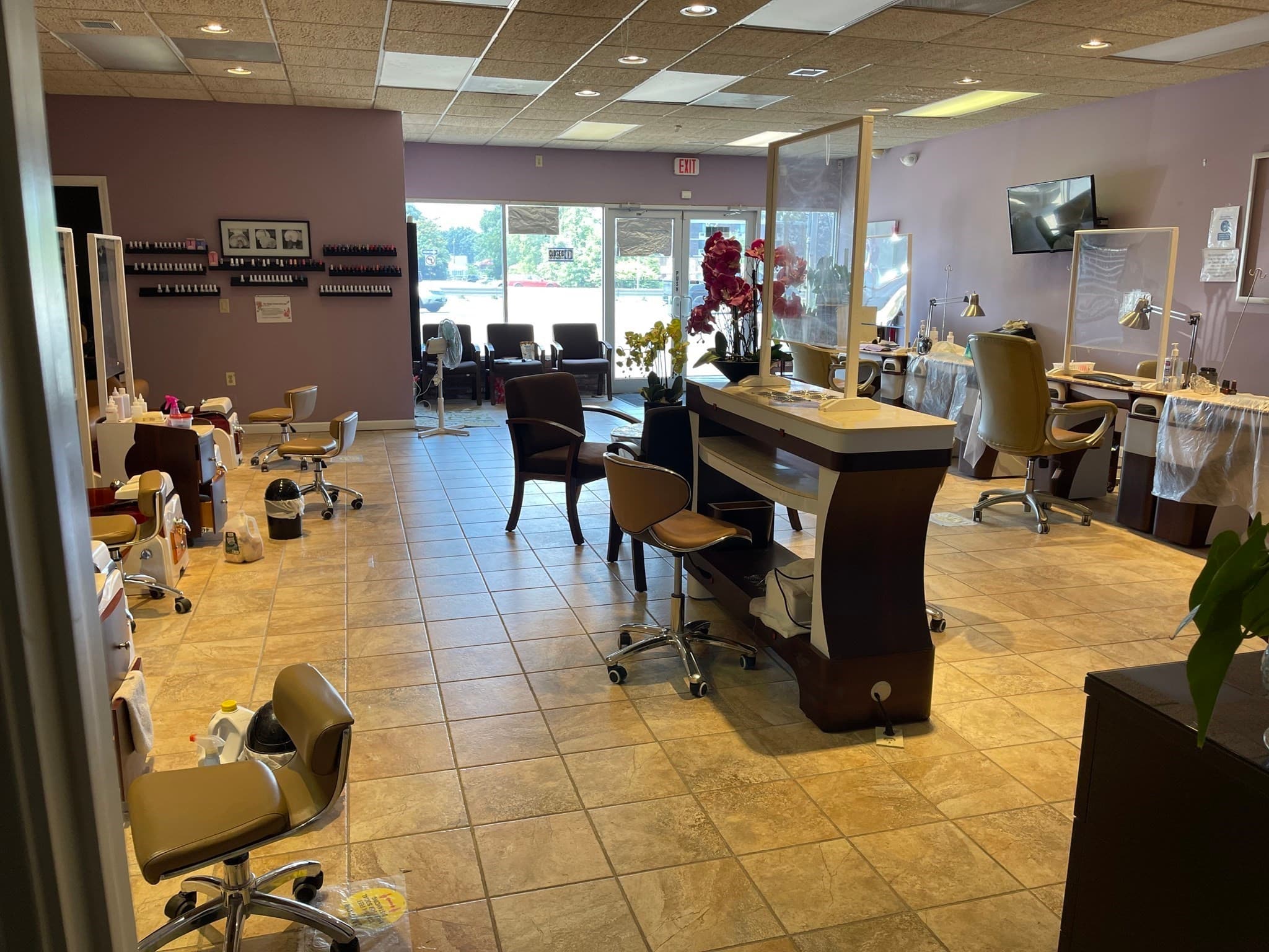 Commercial Sale at 1979-1981 Memorial Dr, Chicopee MA 01020, Chicopee, photo 6 of 27