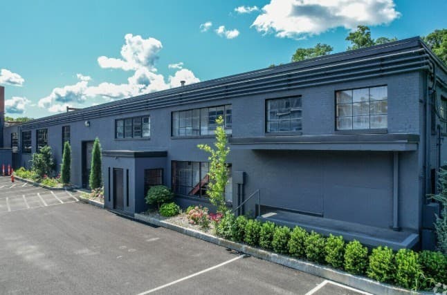 19 Mendon St, Uxbridge MA 01569