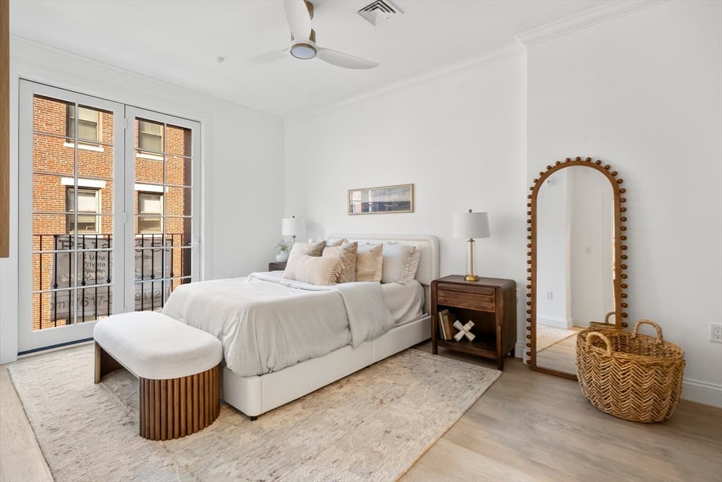 Condominium at 51 North Margin St # 2, Boston MA 02113, photo 10 of 22