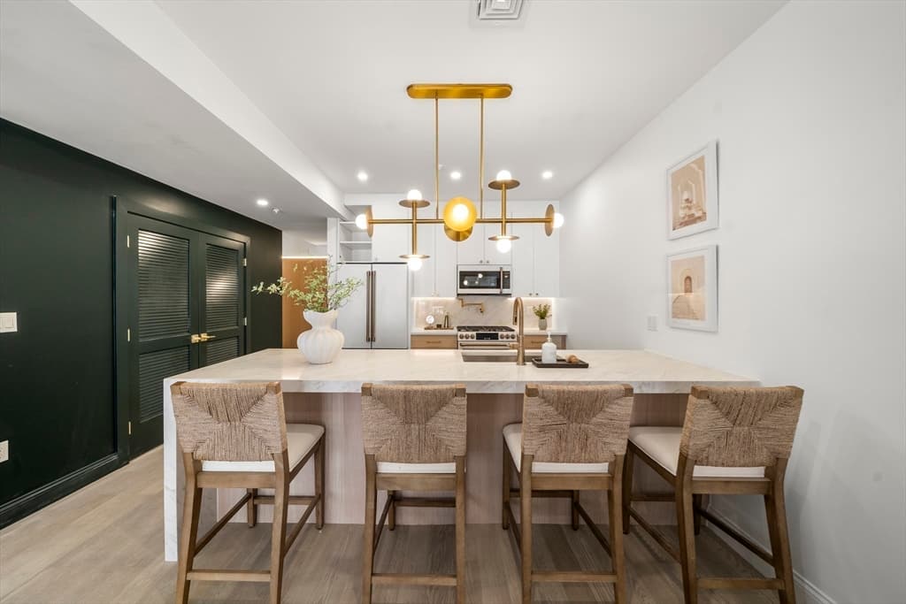 Condominium at 51 North Margin St # 2, Boston MA 02113, photo 8 of 22