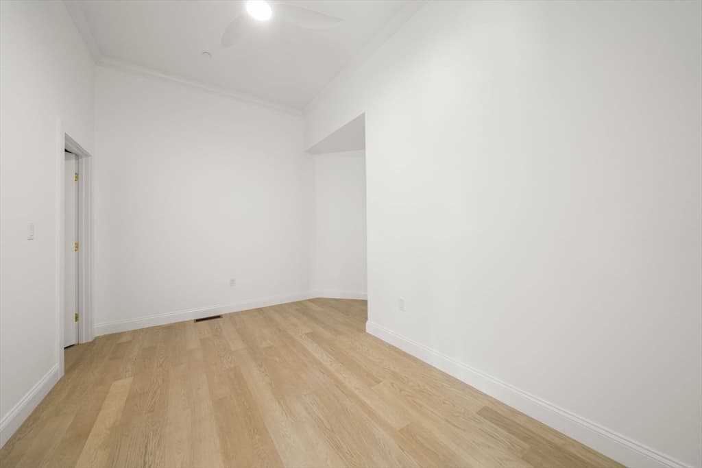 Condominium at 51 North Margin St # 4, Boston MA 02113, photo 21 of 24
