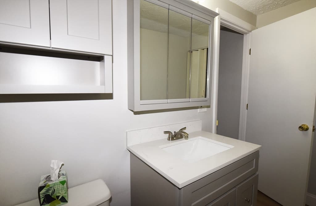 Condominium at 135 Grove Street # 133, Rockland MA 02370, Rockland, photo 23 of 28