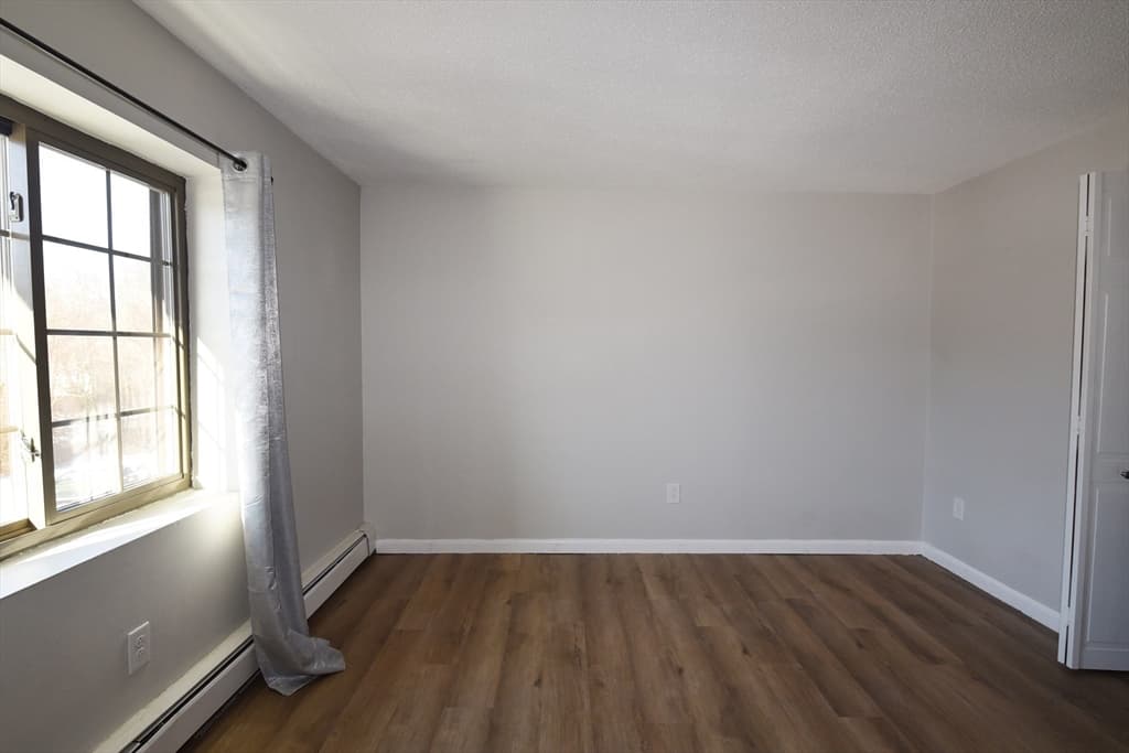 Condominium at 135 Grove Street # 133, Rockland MA 02370, Rockland, photo 17 of 28
