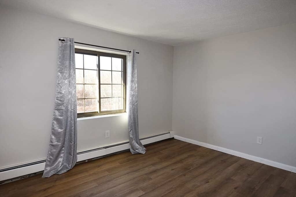 Condominium at 135 Grove Street # 133, Rockland MA 02370, Rockland, photo 16 of 28