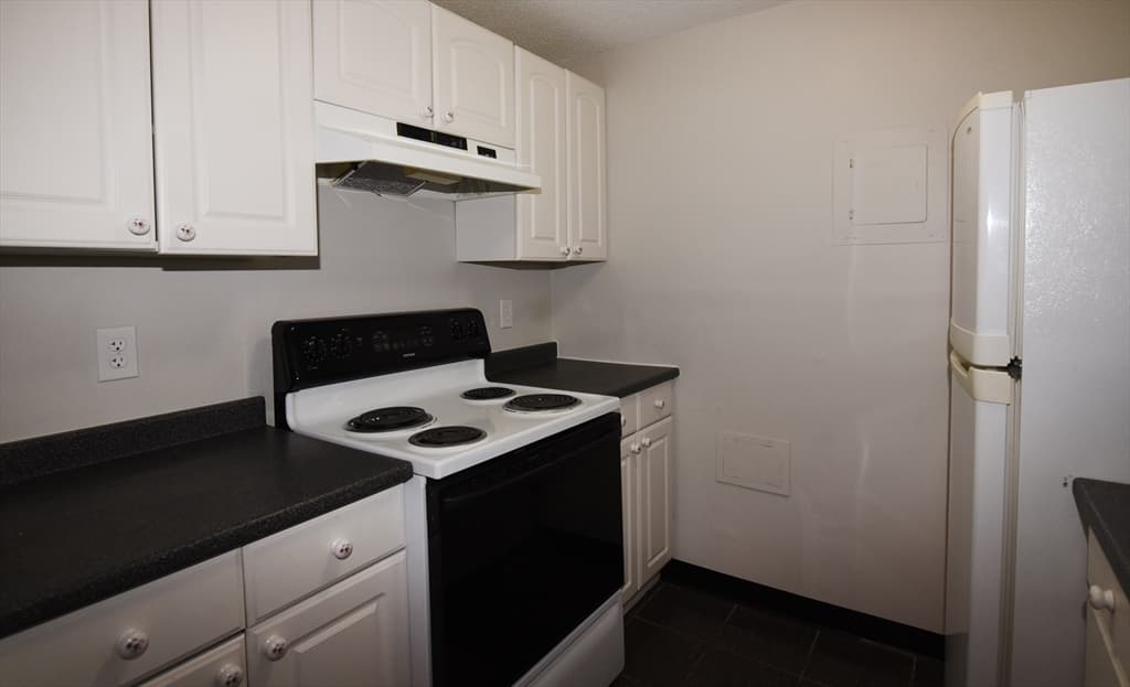 Condominium at 135 Grove Street # 133, Rockland MA 02370, Rockland, photo 7 of 28