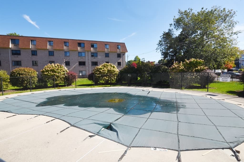 Condominium at 135 Grove Street # 133, Rockland MA 02370, Rockland, photo 5 of 28