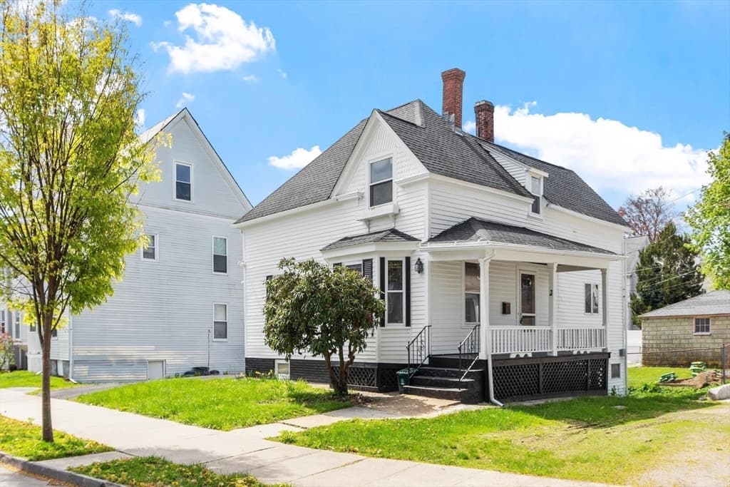 3 Franconia St, Worcester MA 01602 photo 3