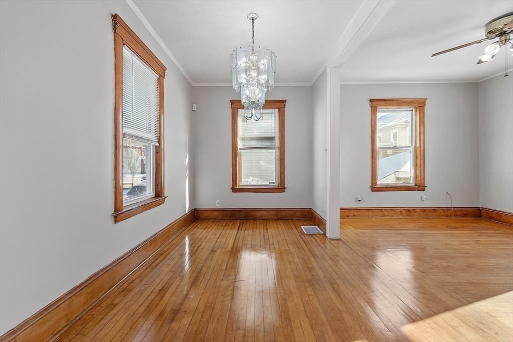 3 Franconia St, Worcester MA 01602 photo 9