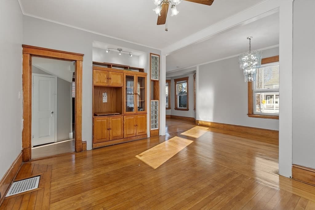 3 Franconia St, Worcester MA 01602 photo 10