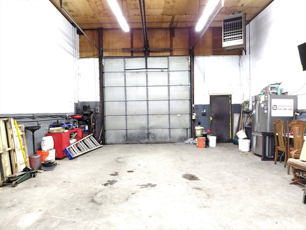 14 Carlton St, Lowell MA 01851 photo 2