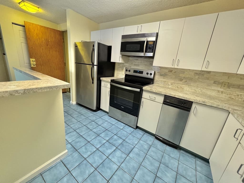 24 Corey St # 101, Everett MA 02149 photo 11