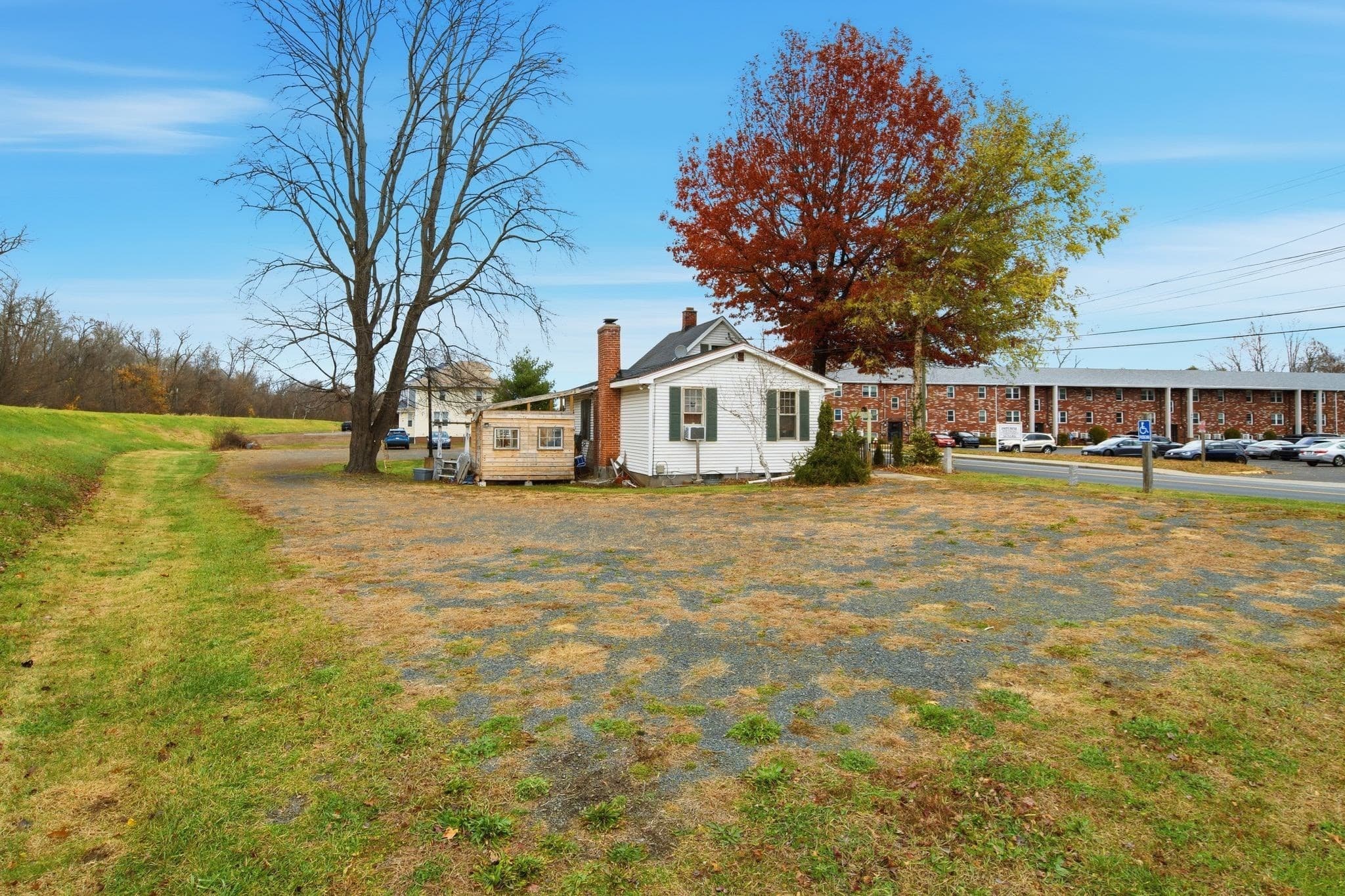 Single Family Residence at 148 River St, West Springfield MA 01089, photo 7 of 26