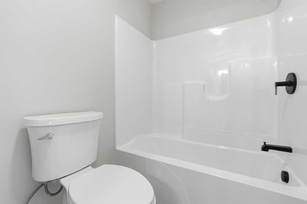 Single Family Residence at 95 Town Farm Rd, Warren MA 01083, Warren, photo 14 of 29