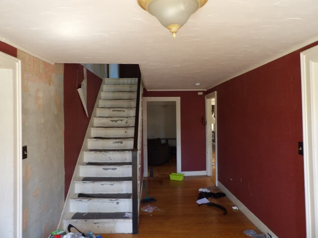 Single Family Residence at 620 Pleasant St, Paxton MA 01612, Paxton, photo 7 of 25