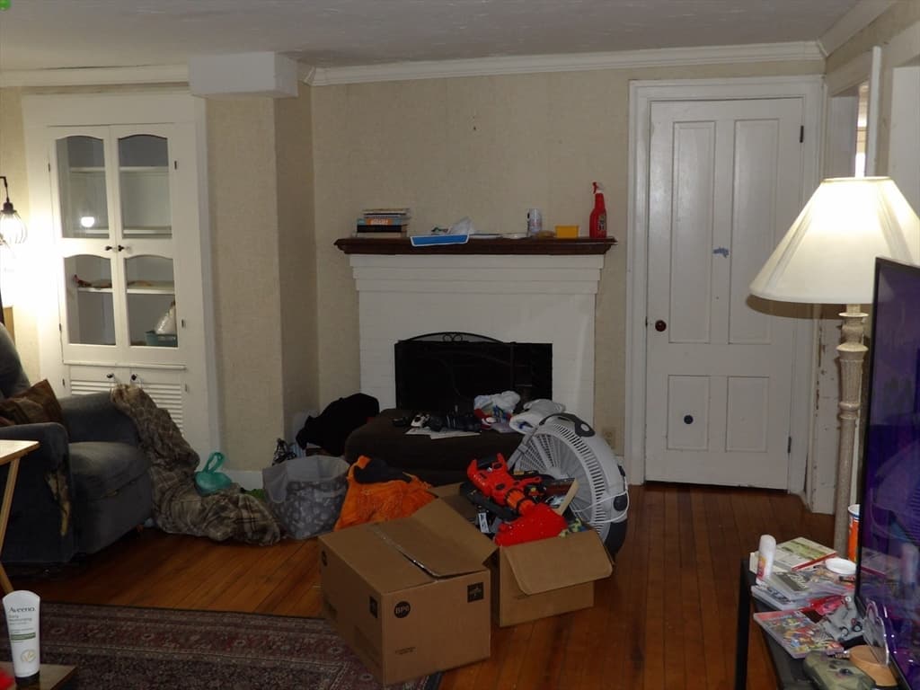 Single Family Residence at 620 Pleasant St, Paxton MA 01612, Paxton, photo 11 of 25