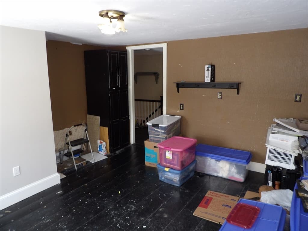 Multi Family at 620 Pleasant St, Paxton MA 01612, photo 12 of 27
