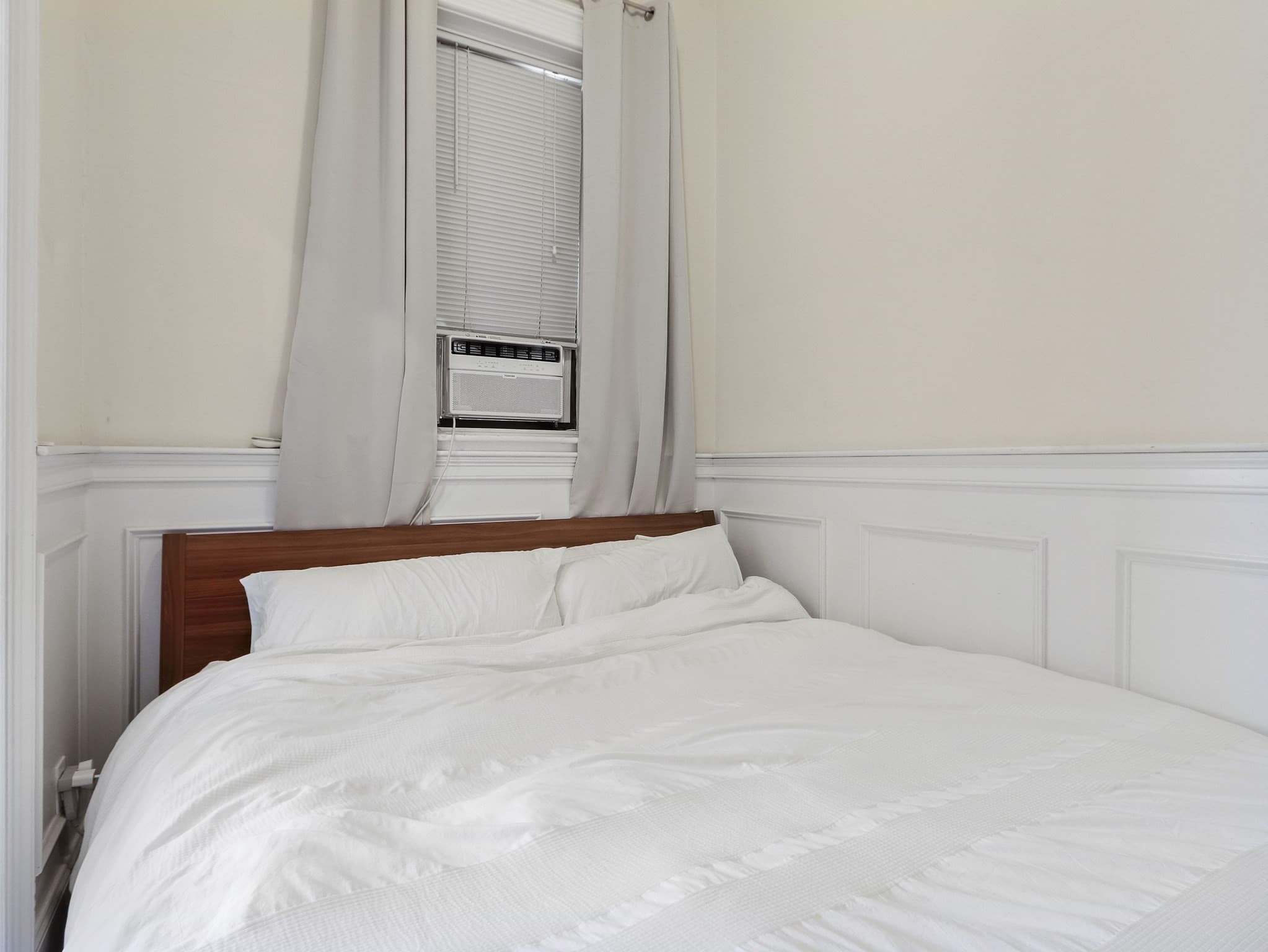 Condominium at 388 Marlborough St # 2, Boston MA 02115, photo 8 of 9