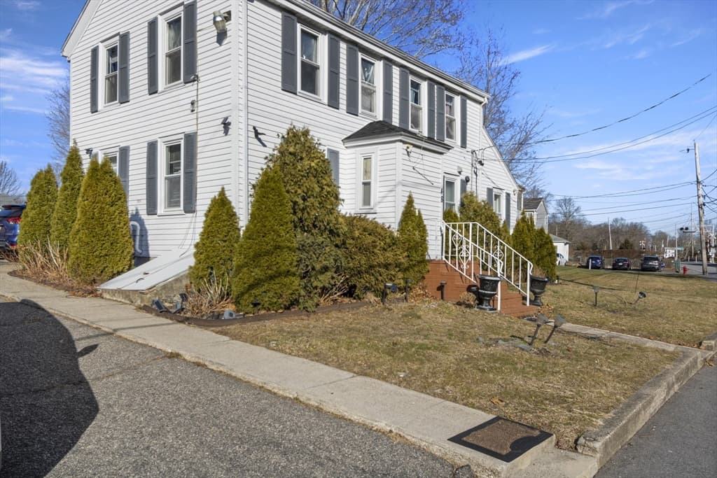2 Family - 2 Units Up/Down at 48 Wall St, Bridgewater MA 02324, photo 28 of 29