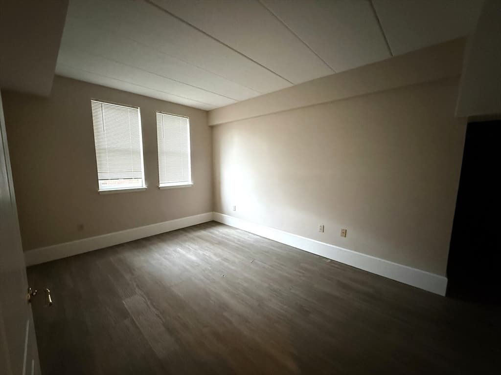34 Sumner Ave # 208, Springfield MA 01108 photo 4