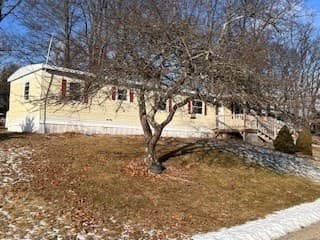 Mobile Home at 3 Heritage Dr., Warren MA 01083, photo 2 of 16