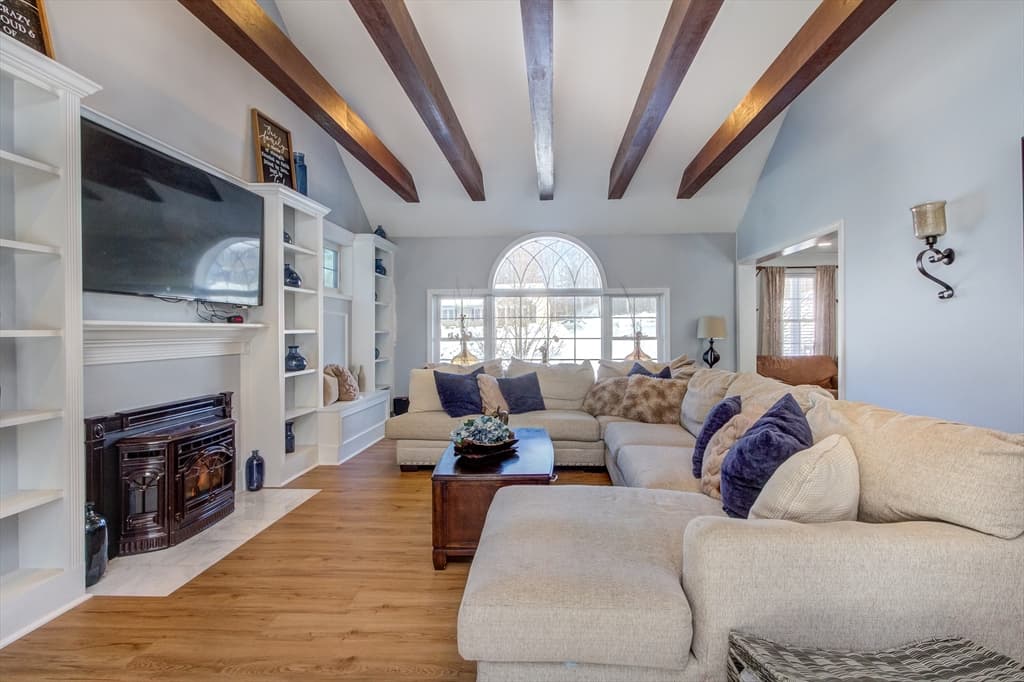 Single Family Residence at 66 Victoria Ln, Templeton MA 01468, Templeton, photo 13 of 33