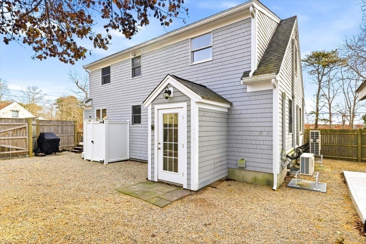 Single Family Residence at 197 Monomoscoy Rd, Mashpee MA 02649, Mashpee, photo 18 of 42