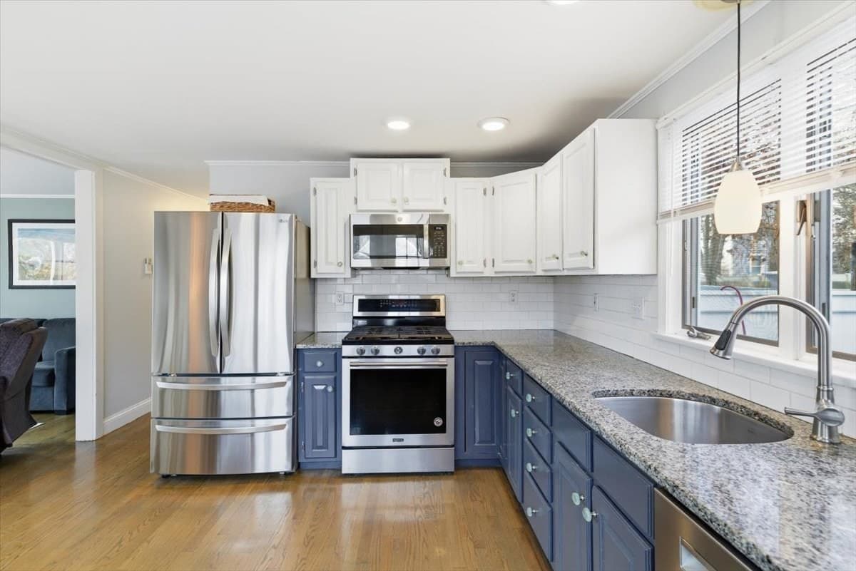 Single Family Residence at 197 Monomoscoy Rd, Mashpee MA 02649, Mashpee, photo 11 of 42