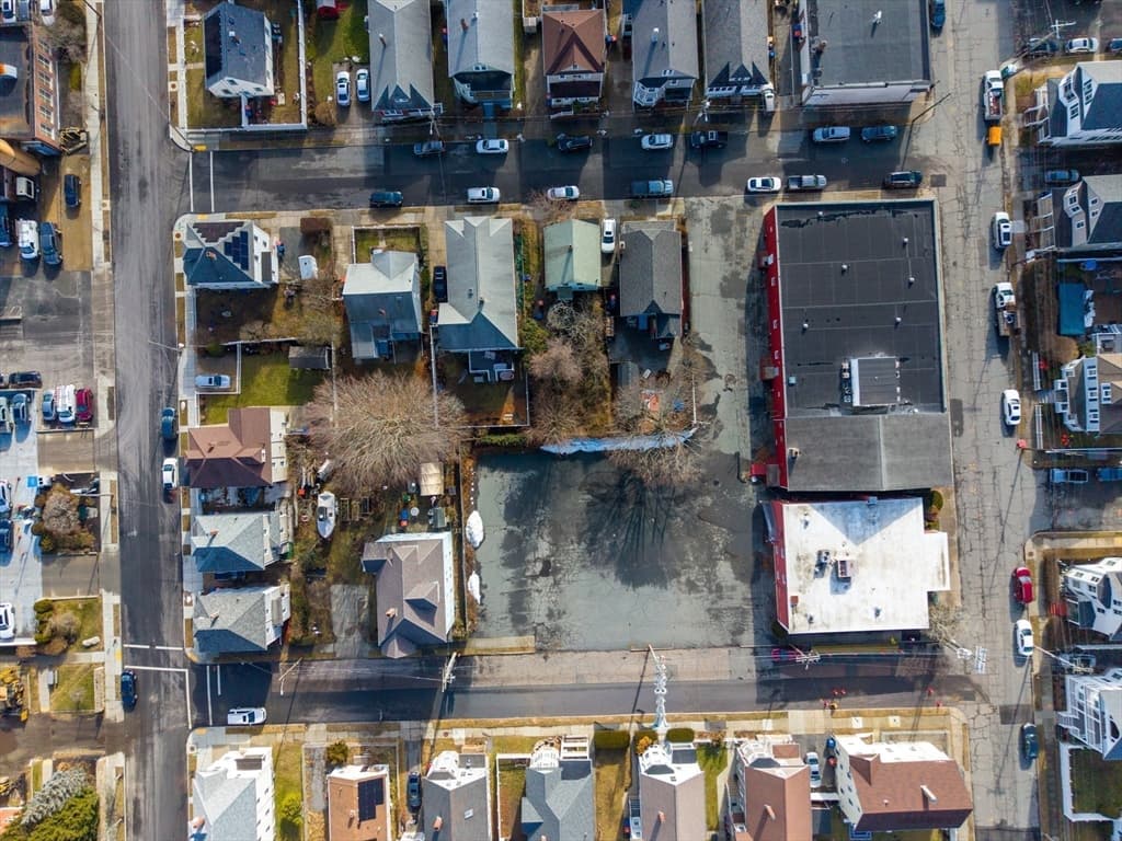 60 Brigham St, New Bedford MA 02740 photo 12