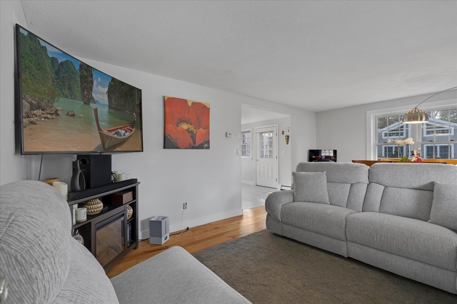 Single Family Residence at 116 Franklin Ter, Tisbury MA 02568, photo 3 of 38