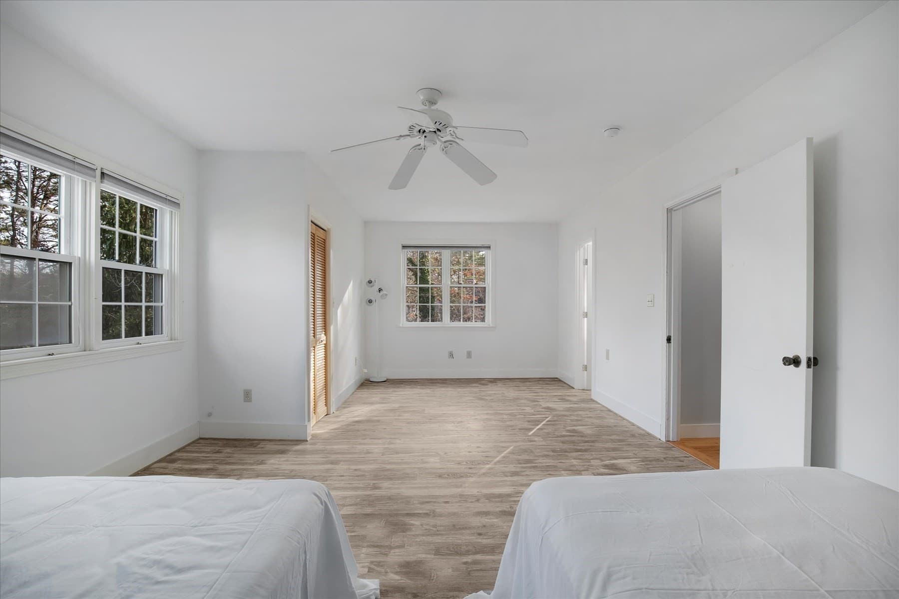 Single Family Residence at 116 Franklin Ter, Tisbury MA 02568, photo 18 of 38