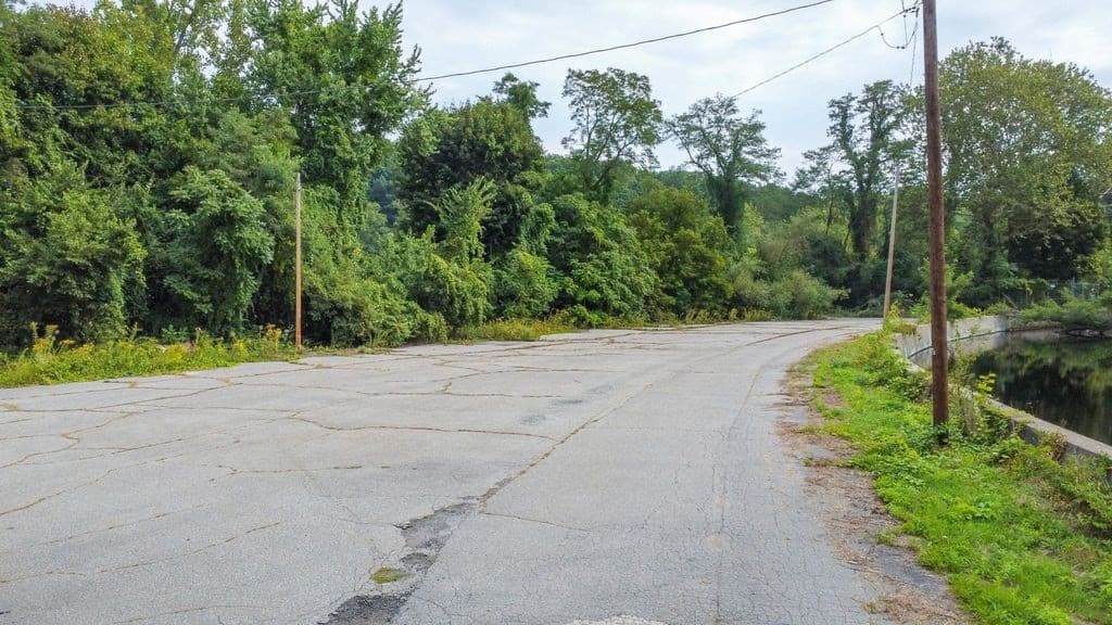Commercial Sale at 35 Lower Grape St, Chicopee MA 01013, photo 30 of 31