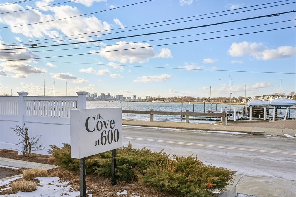 600 Shirley # 4, Winthrop MA 02152 photo 3