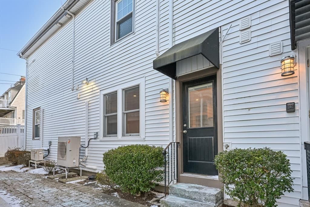 600 Shirley # 4, Winthrop MA 02152 photo 5