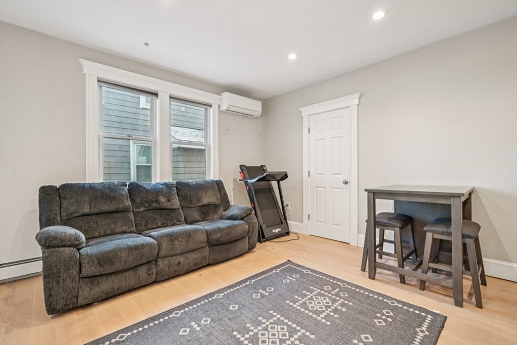 600 Shirley # 4, Winthrop MA 02152 photo 8